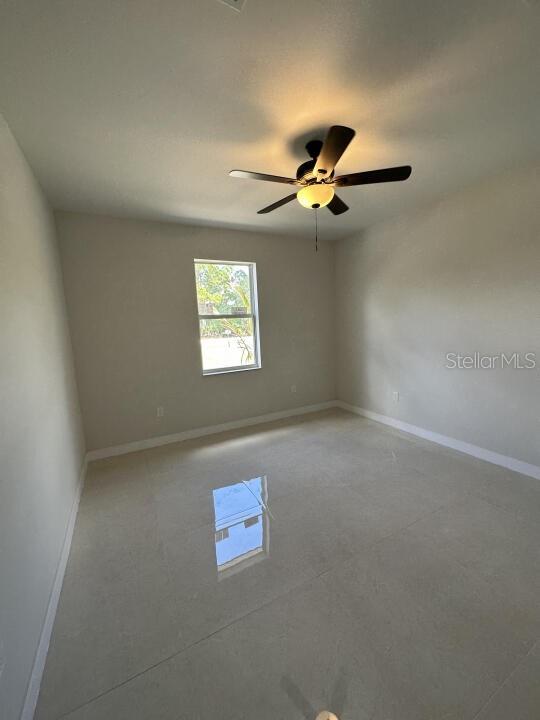Image 22 of 27 For 3391 Orchid Drive