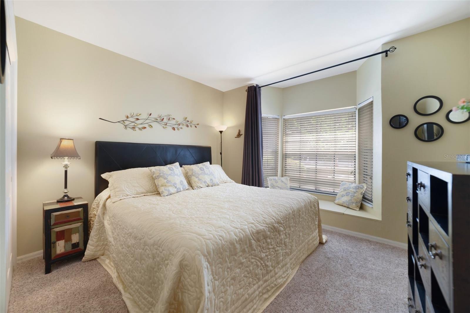 Image 13 of 21 For 1074 Kensington Park Court 101