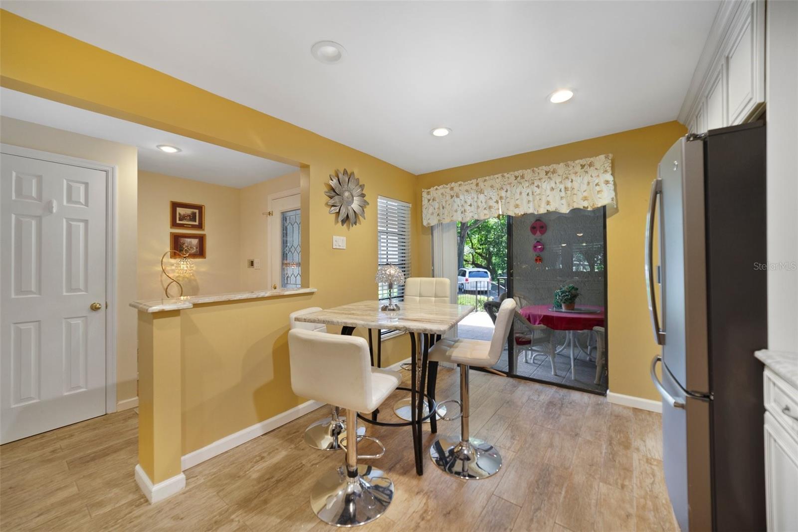 Image 4 of 21 For 1074 Kensington Park Court 101