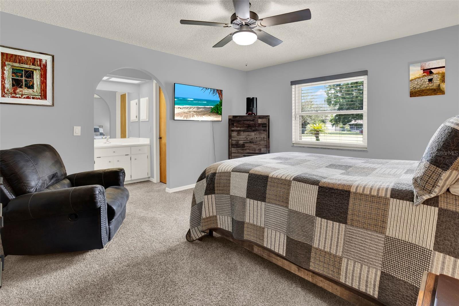 Image 14 of 22 For 409 Jumper Drive S