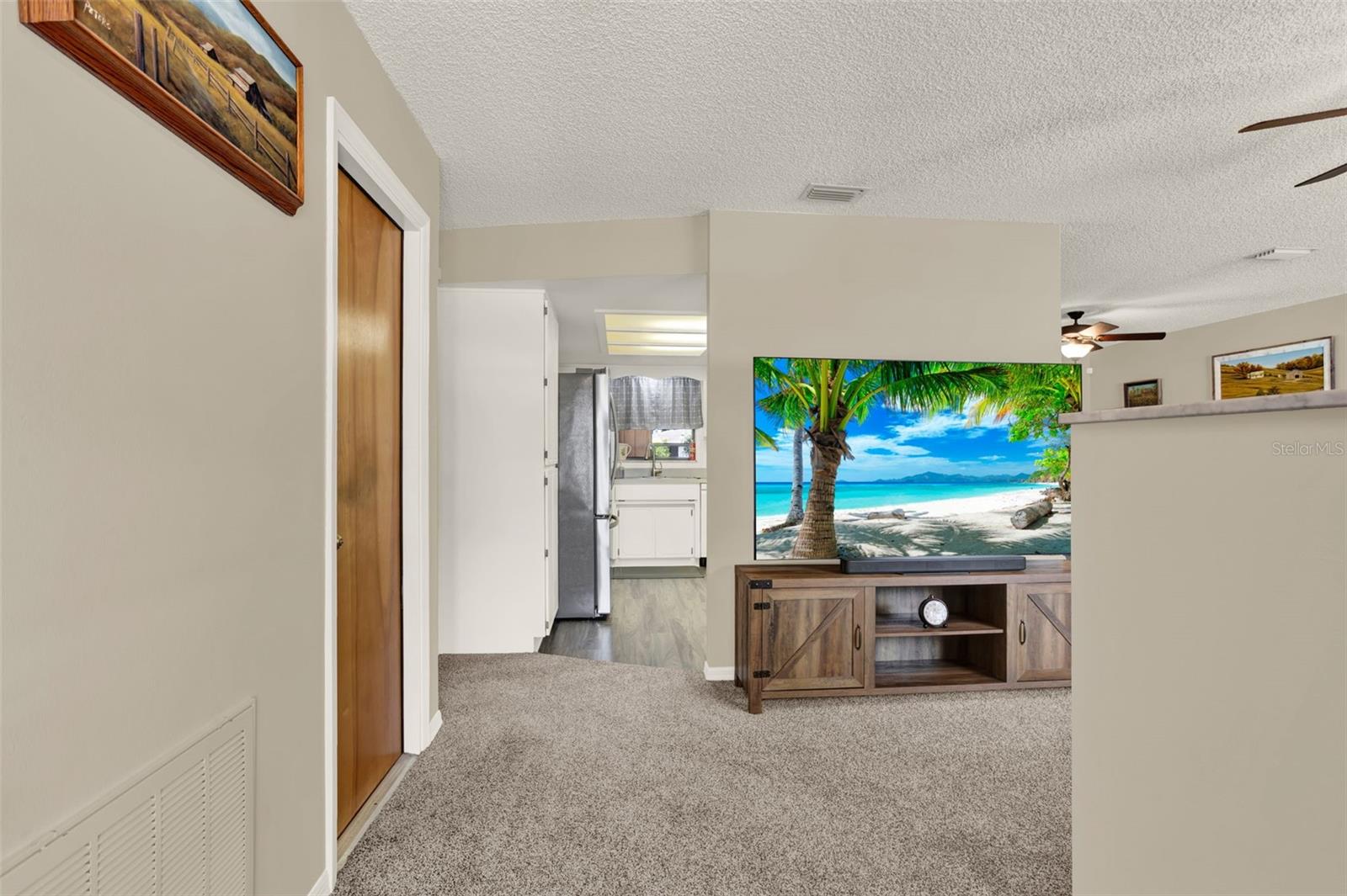 Image 3 of 22 For 409 Jumper Drive S