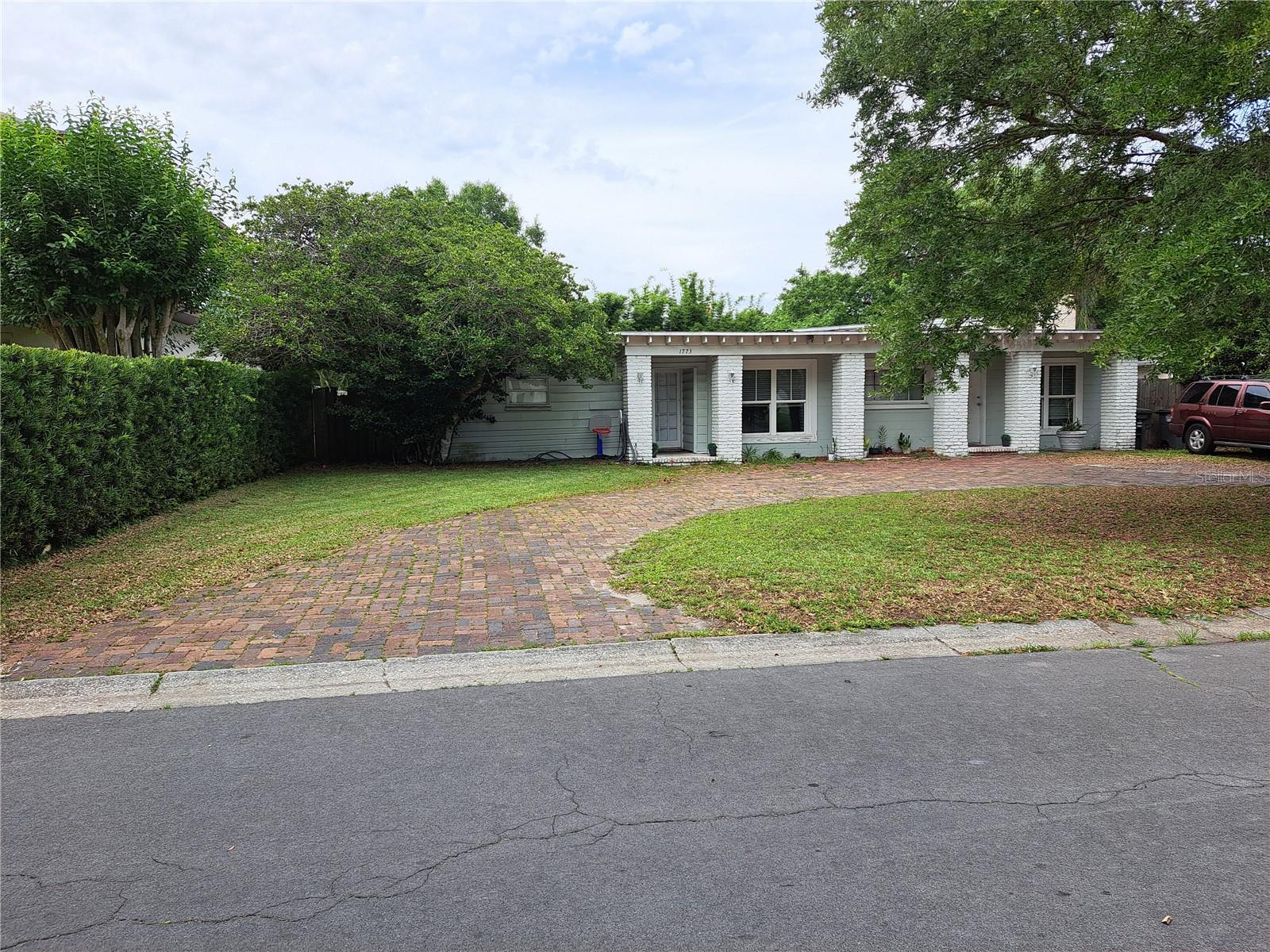 Image 2 of 4 For 1773 Walnut Avenue