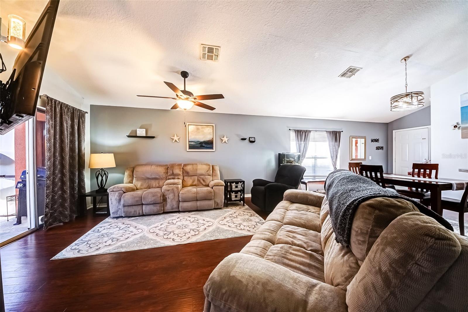 Image 4 of 16 For 156 Carrera Avenue