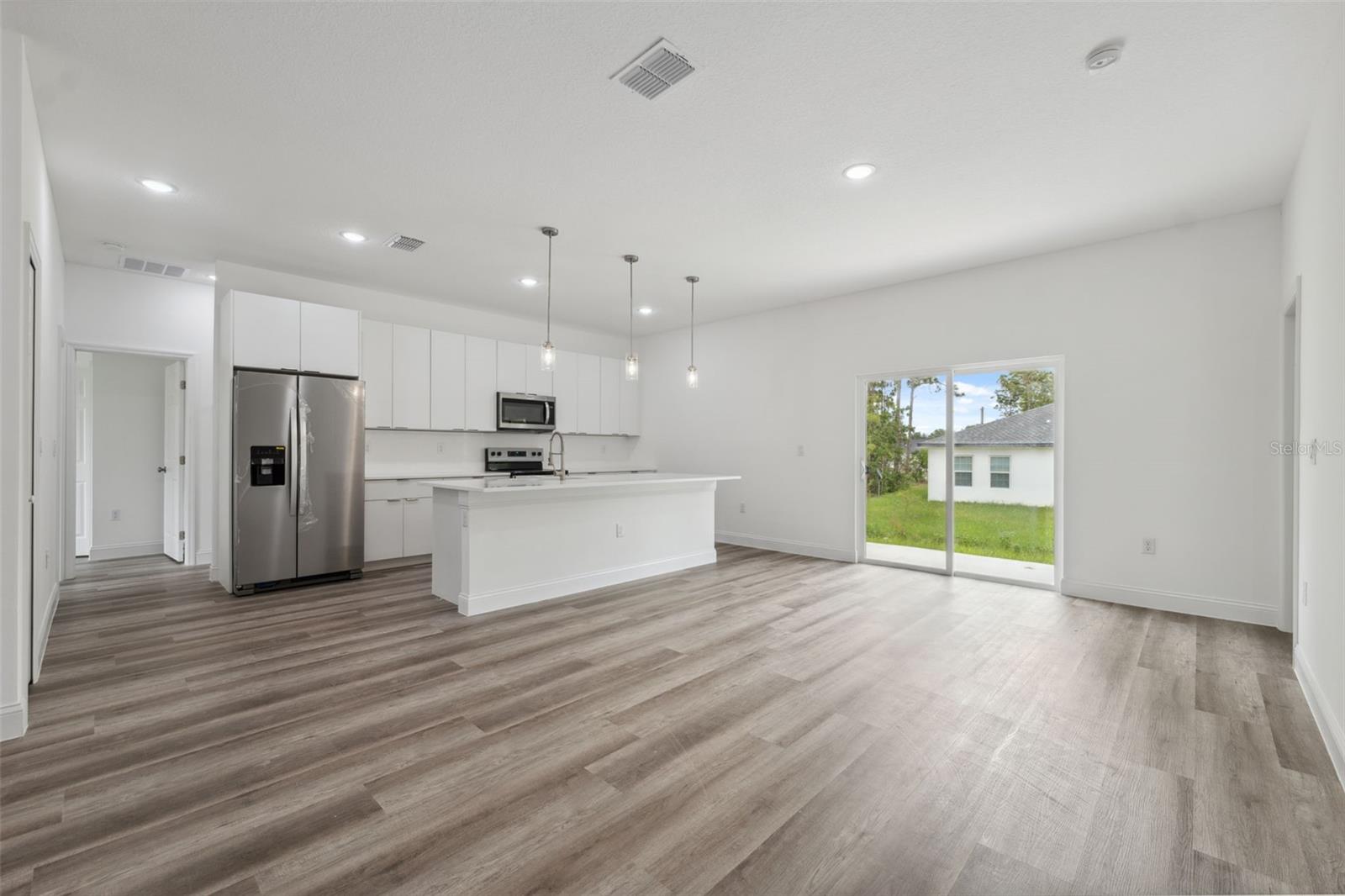 Image 22 of 39 For 6062 154th Place Road