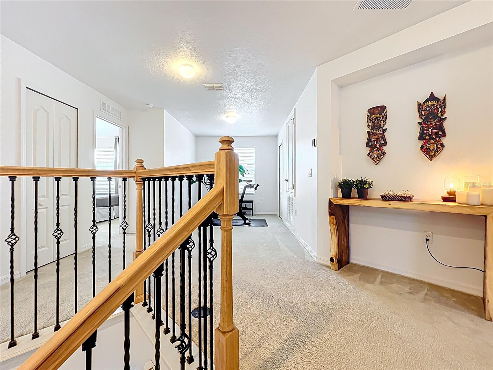 Image 20 of 41 For 11868 Thatcher Avenue