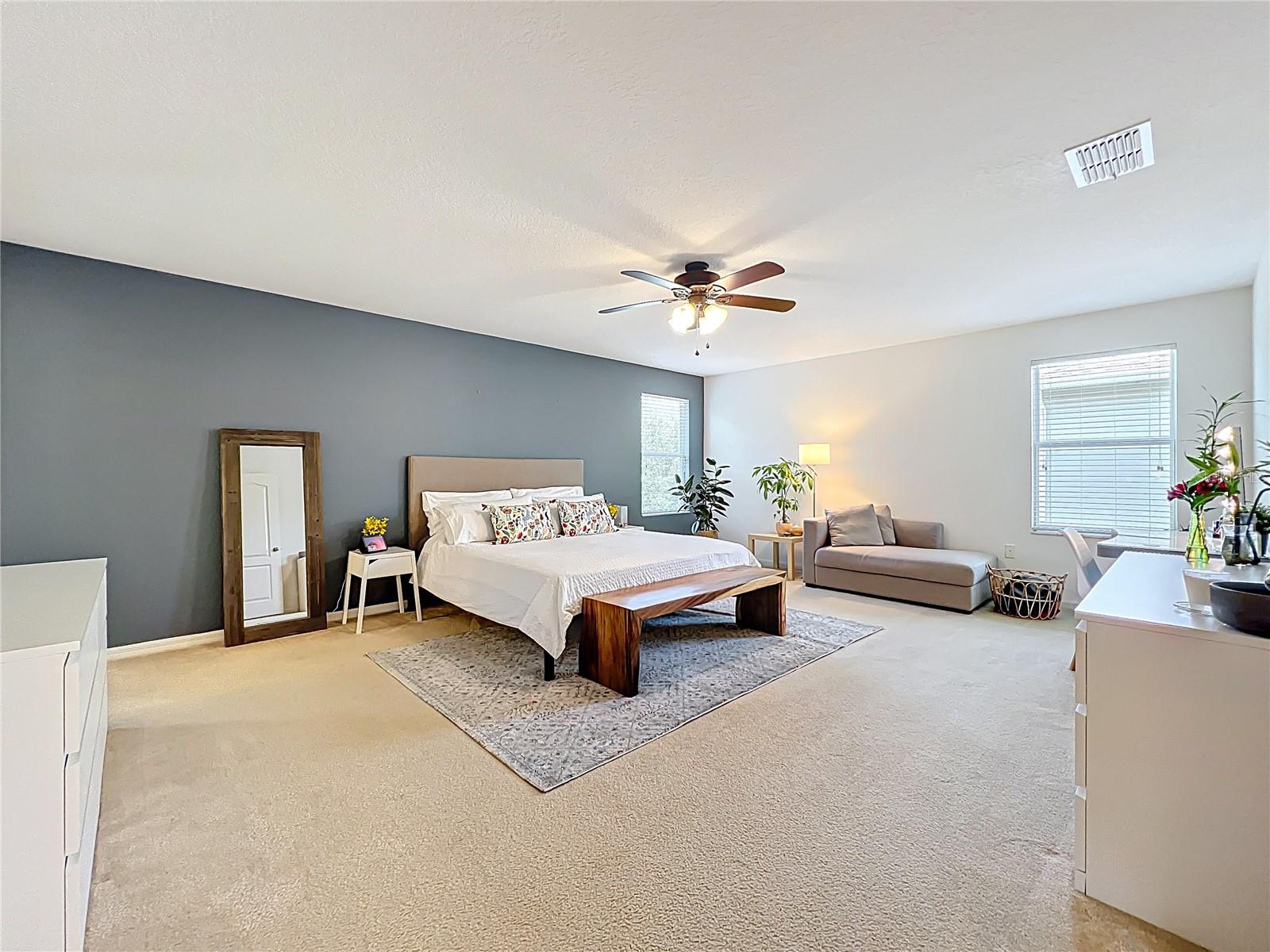 Image 23 of 41 For 11868 Thatcher Avenue