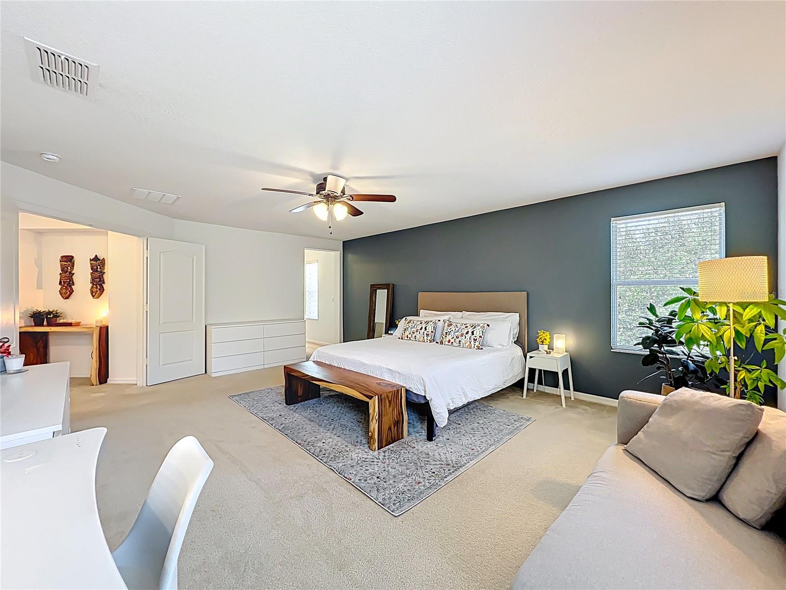 Image 24 of 41 For 11868 Thatcher Avenue