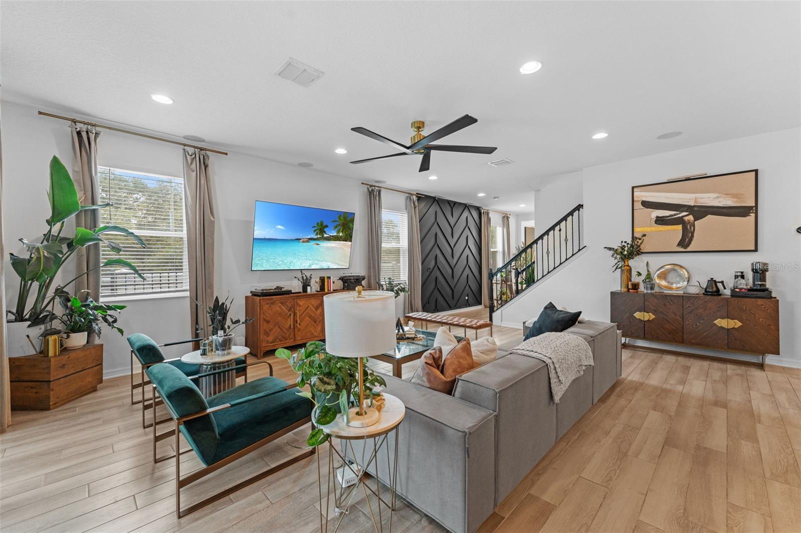 Image 8 of 36 For 1425 Paget Cove