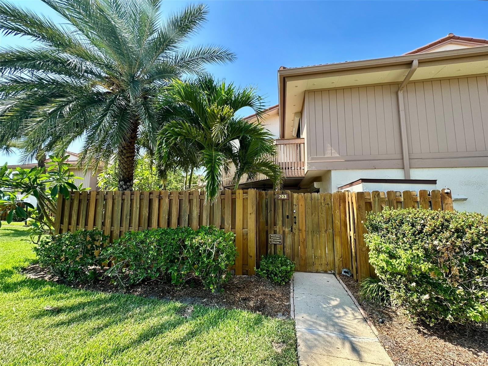 Image 2 of 43 For 200 Banana River Boulevard 703