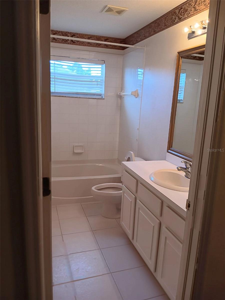 Image 32 of 43 For 10415 Lucaya Drive