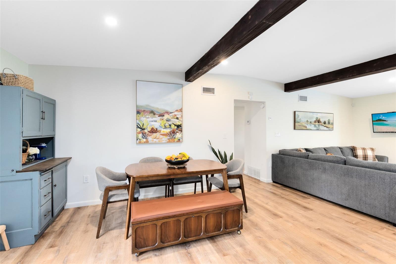 Image 11 of 30 For 5384 Barton Drive