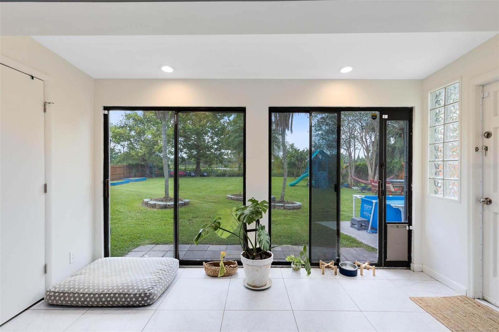 Image 4 of 30 For 5384 Barton Drive
