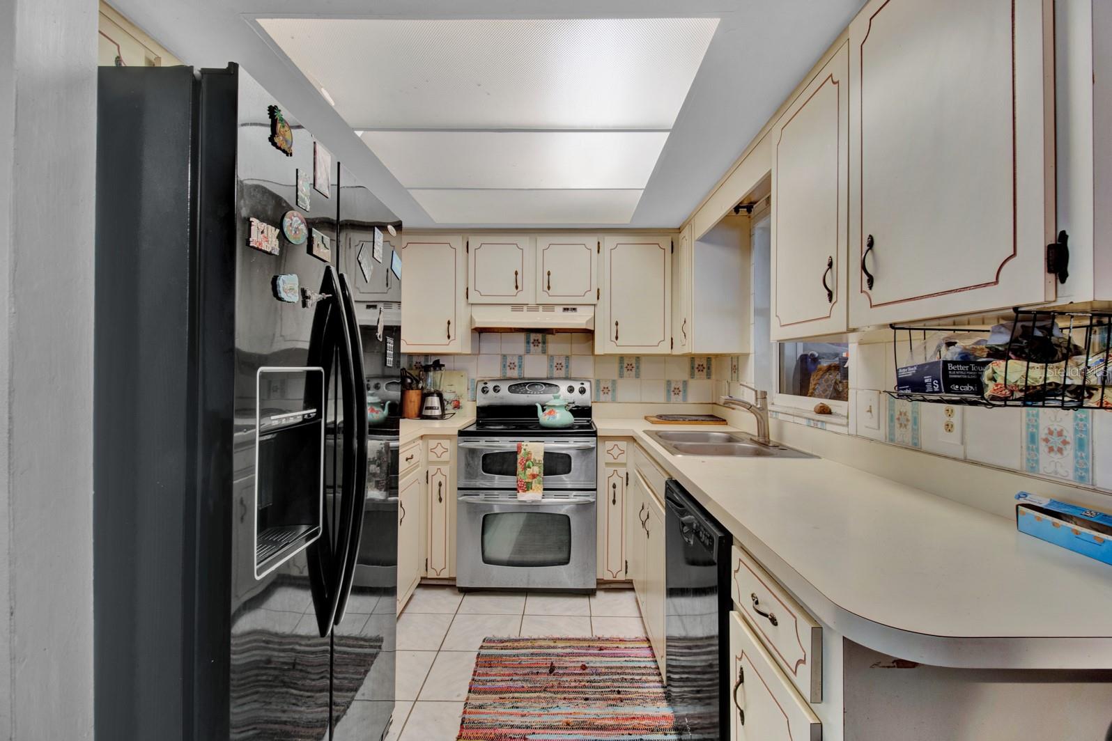 Image 17 of 20 For 1216 Floral Way