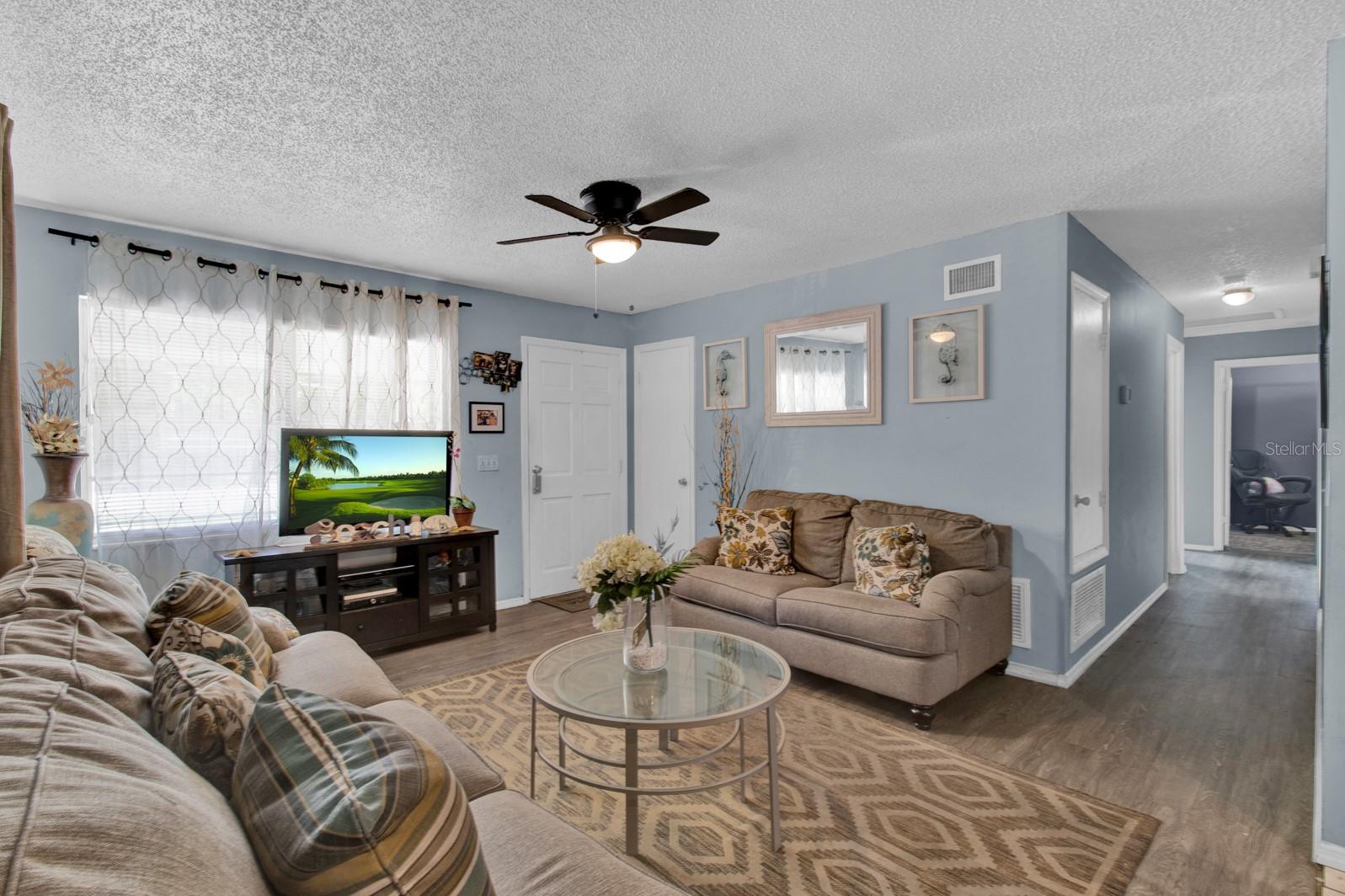 Image 18 of 20 For 1216 Floral Way