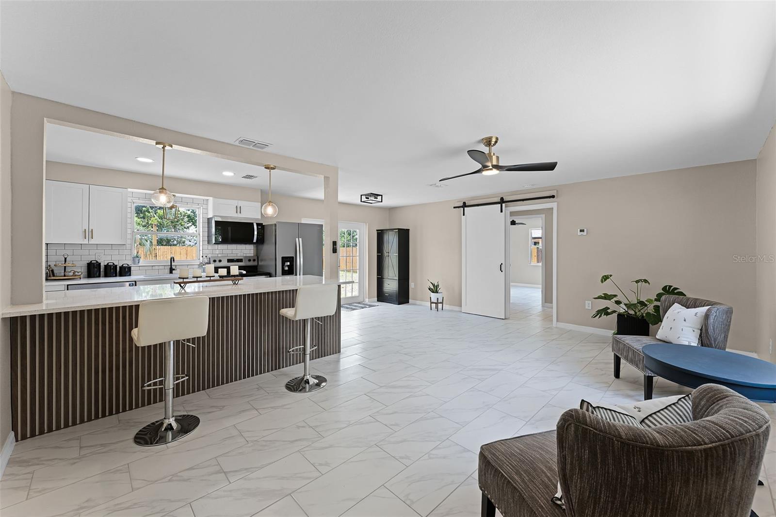 Image 3 of 30 For 410 Seminole Avenue