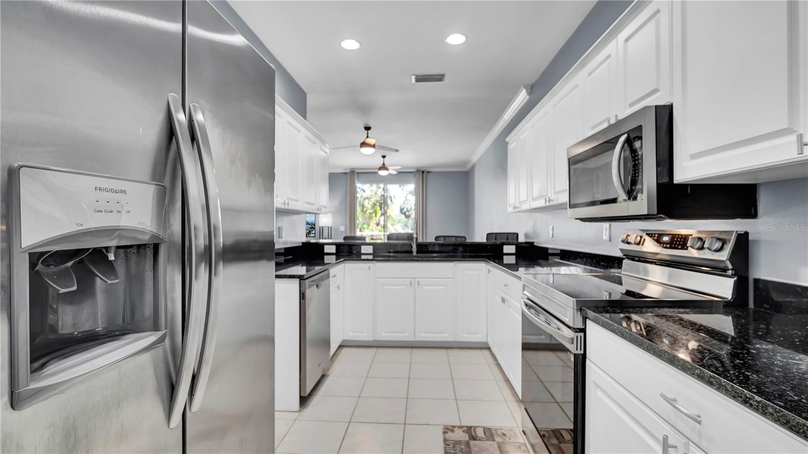 Image 11 of 41 For 5016 Lancaster Street 00
