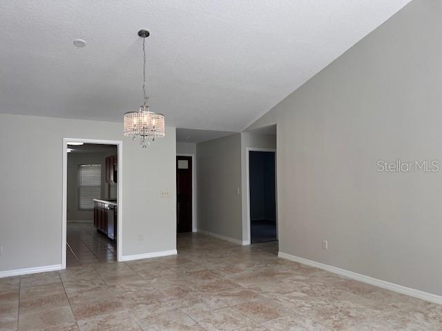 Image 14 of 24 For 660 Holbrook Circle