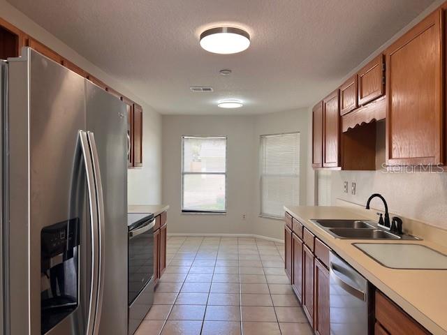 Image 3 of 24 For 660 Holbrook Circle