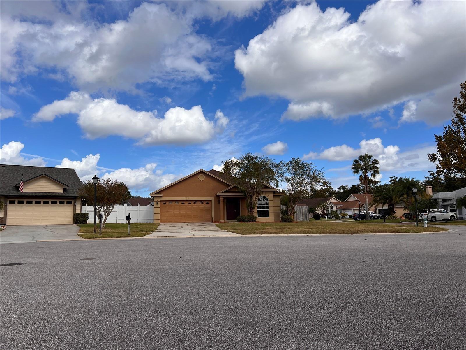 Image 15 of 16 For 8013 Gamboge Court