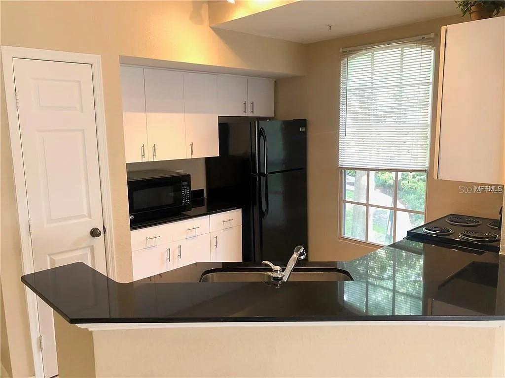 Image 6 of 21 For 6308 Raleigh Street 313
