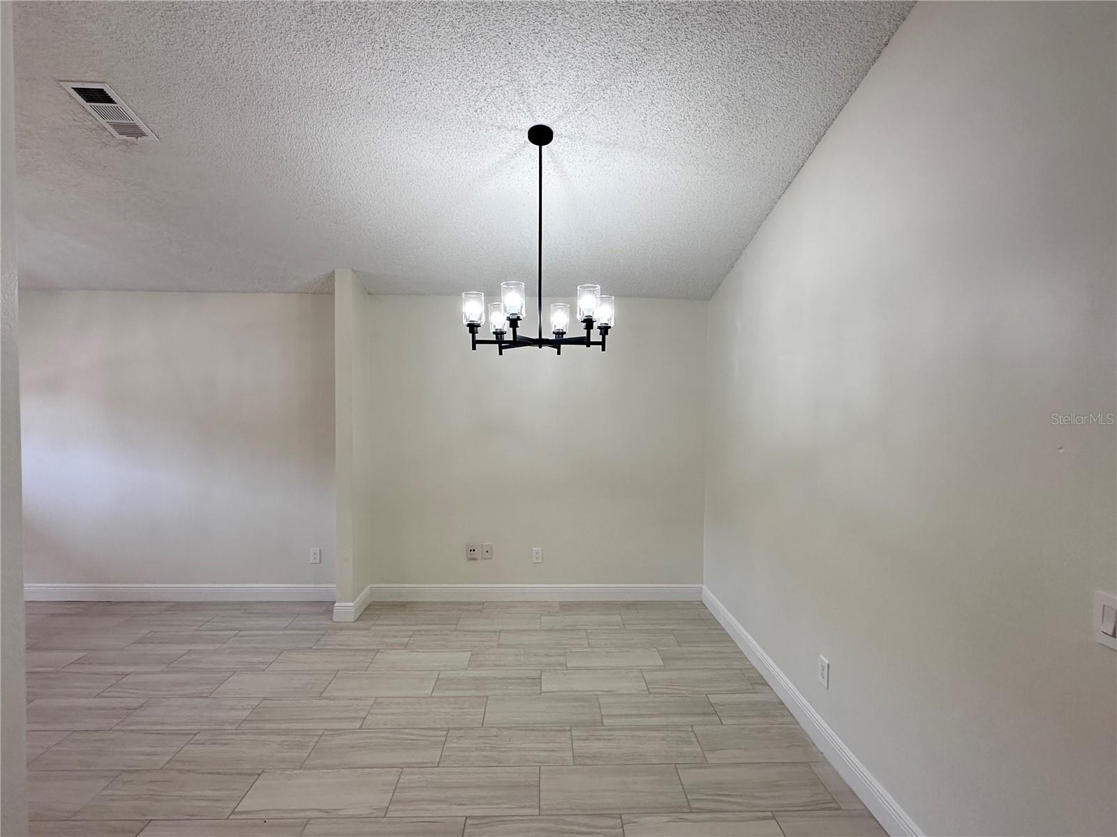 Image 4 of 18 For 6554 Meritmoor Circle
