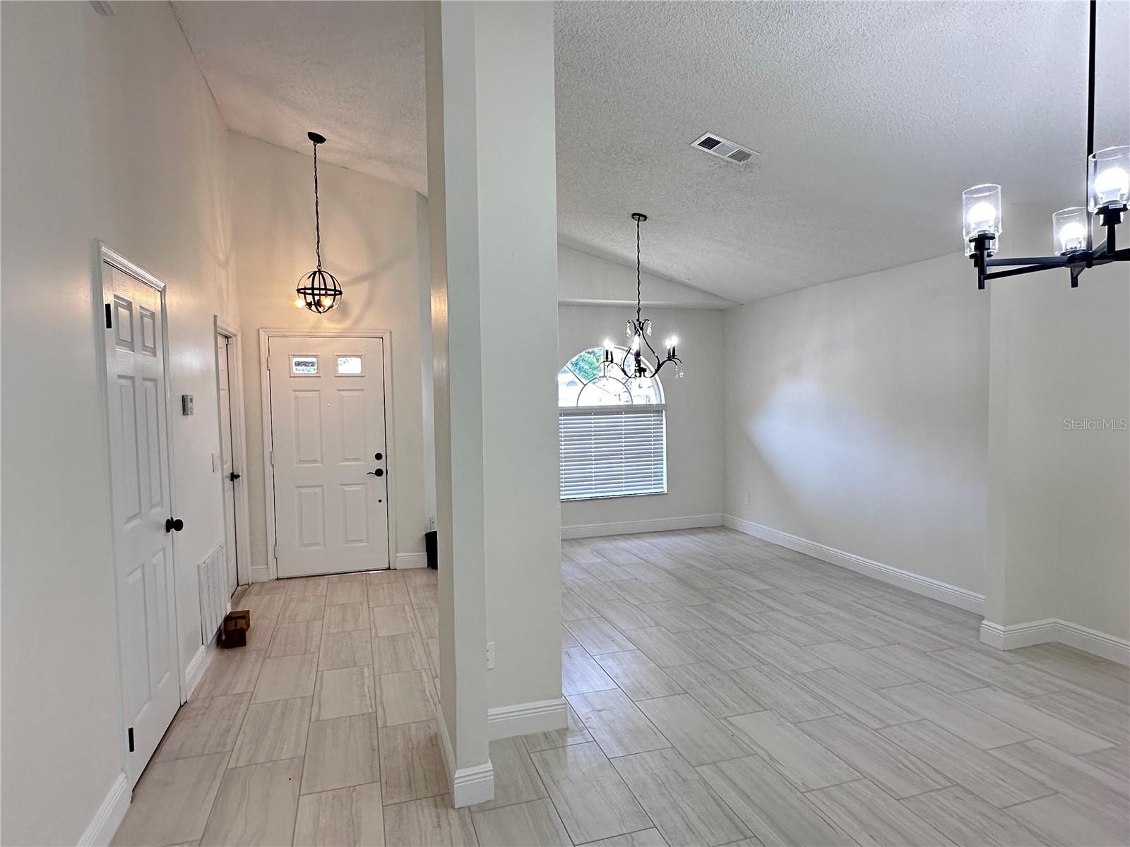 Image 5 of 18 For 6554 Meritmoor Circle