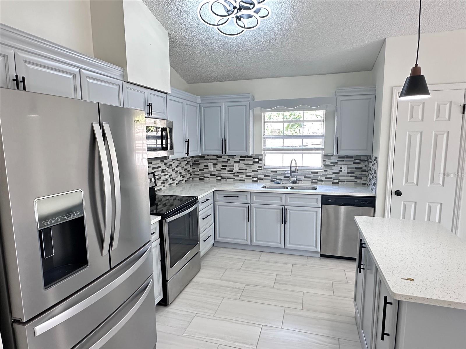 Image 7 of 18 For 6554 Meritmoor Circle
