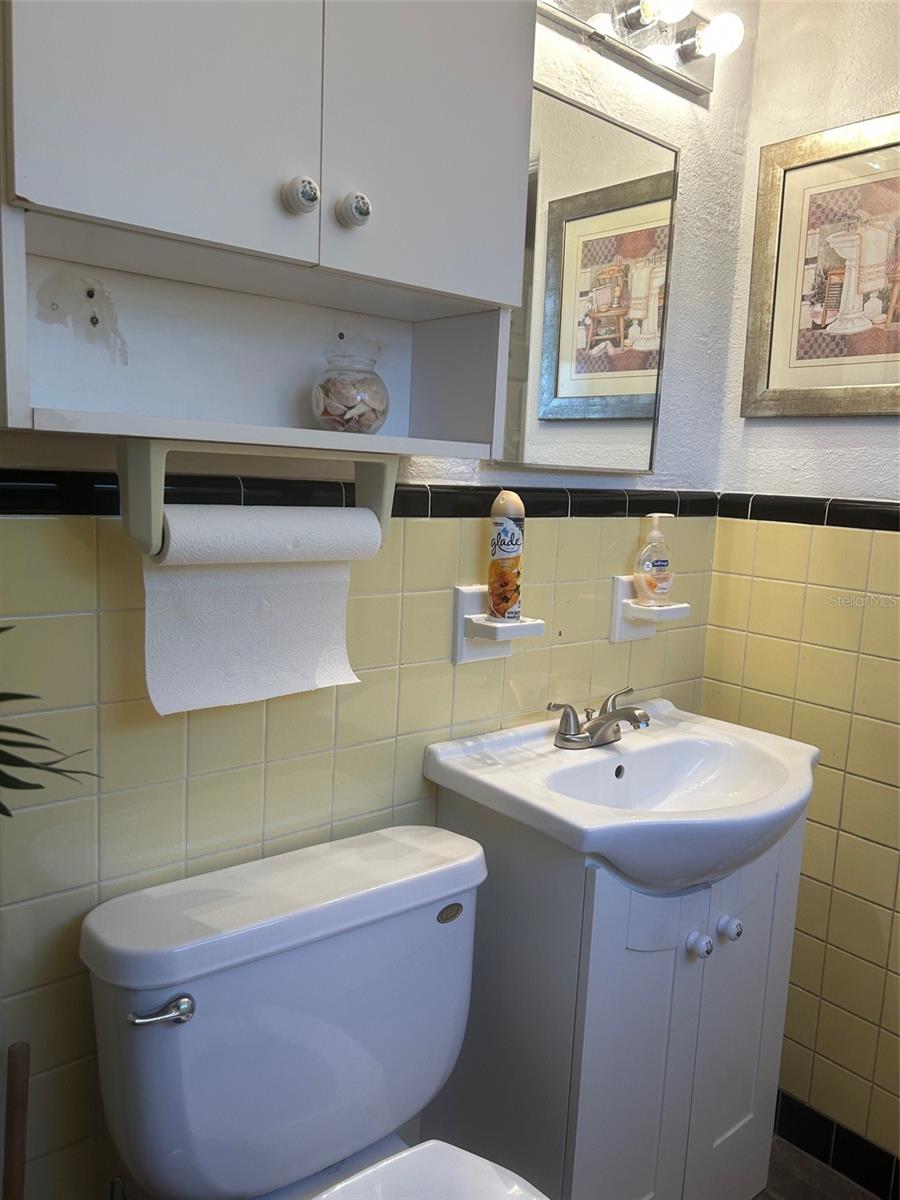 Image 12 of 15 For 602 27th Street 604