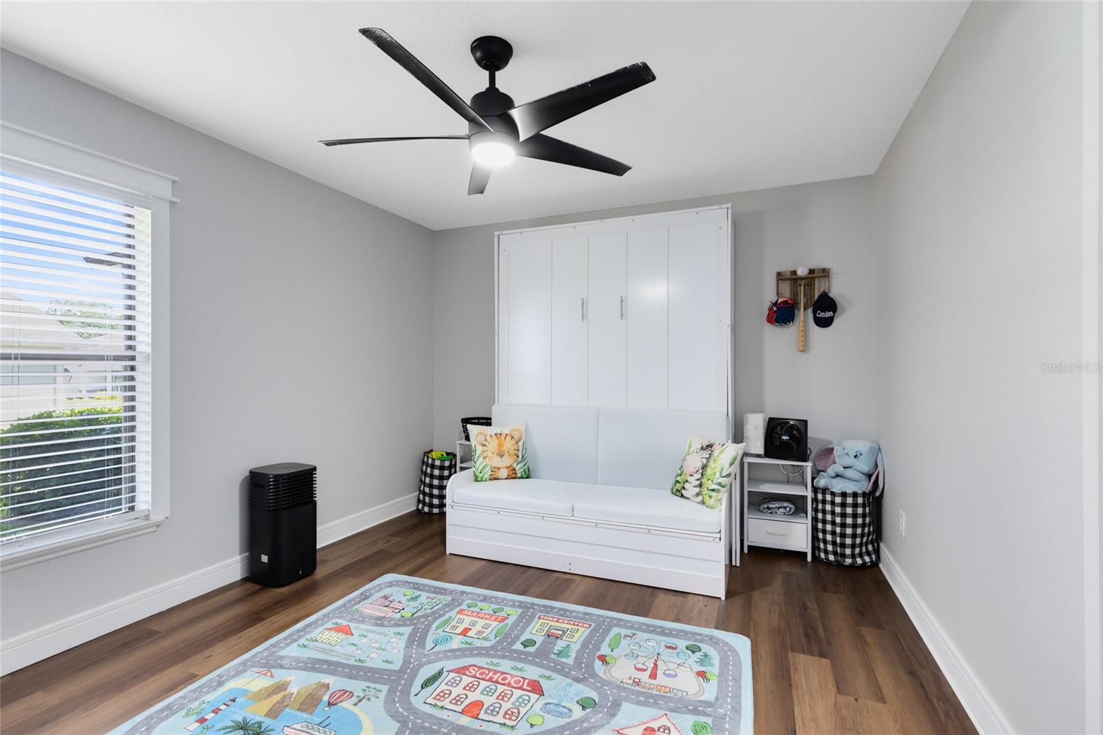 Image 22 of 34 For 24720 Calusa Blvd