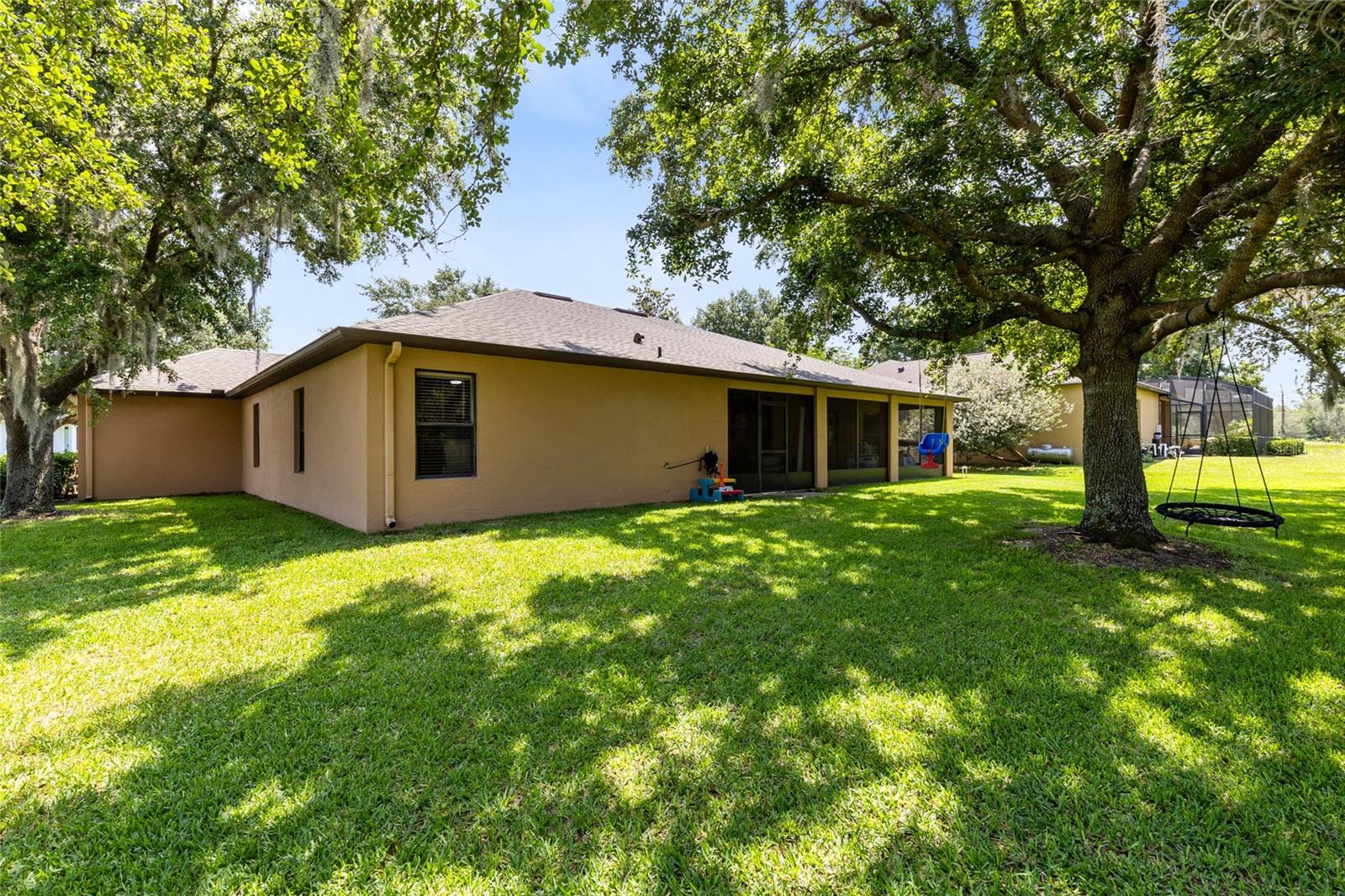Image 25 of 34 For 24720 Calusa Blvd