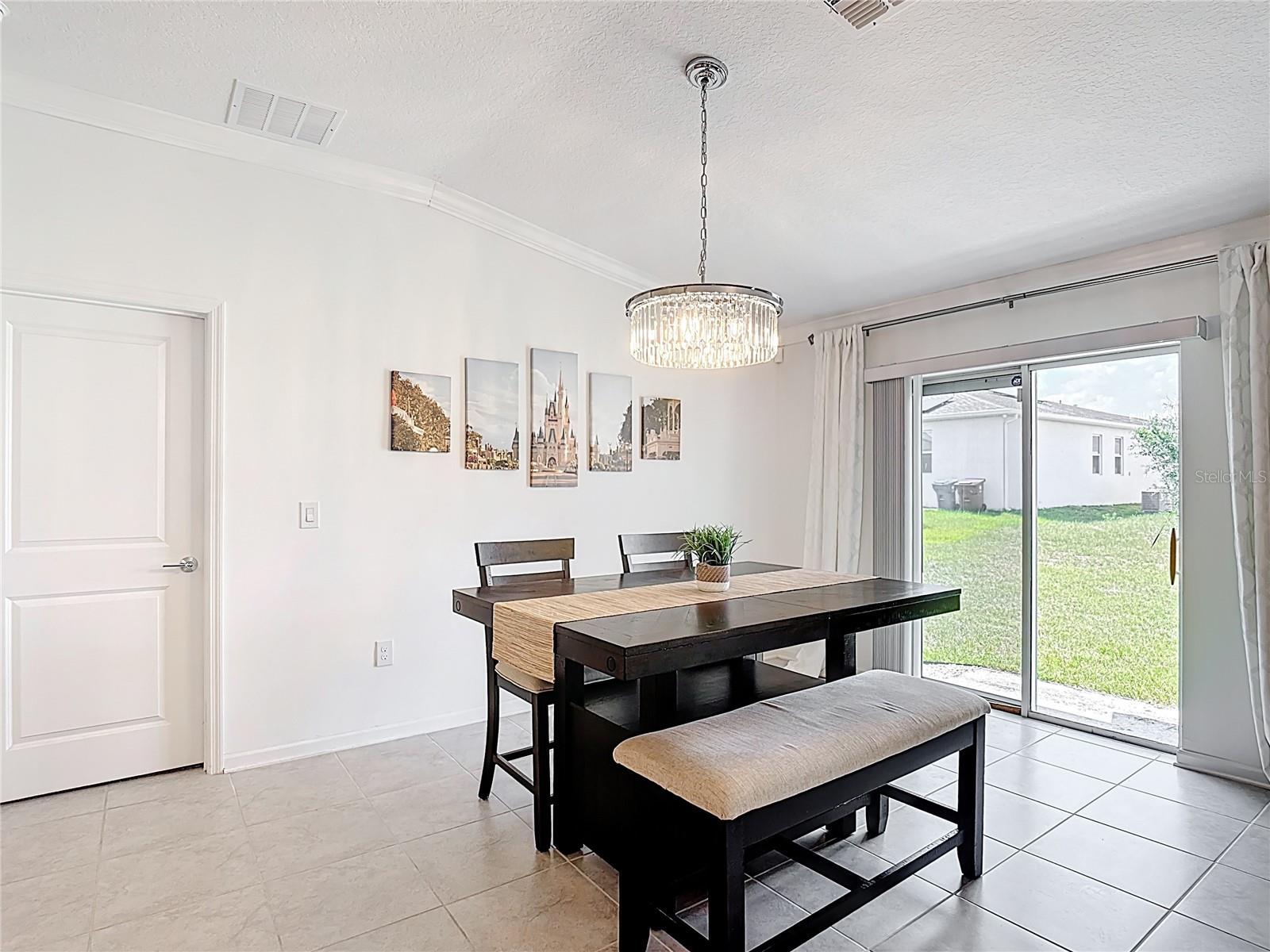 Image 15 of 51 For 1120 Saguaro Street