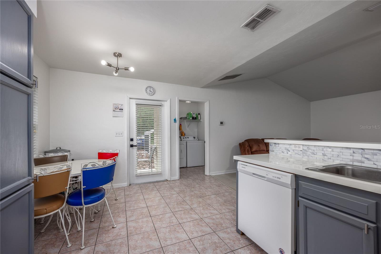 Image 20 of 30 For 3832 27th Street