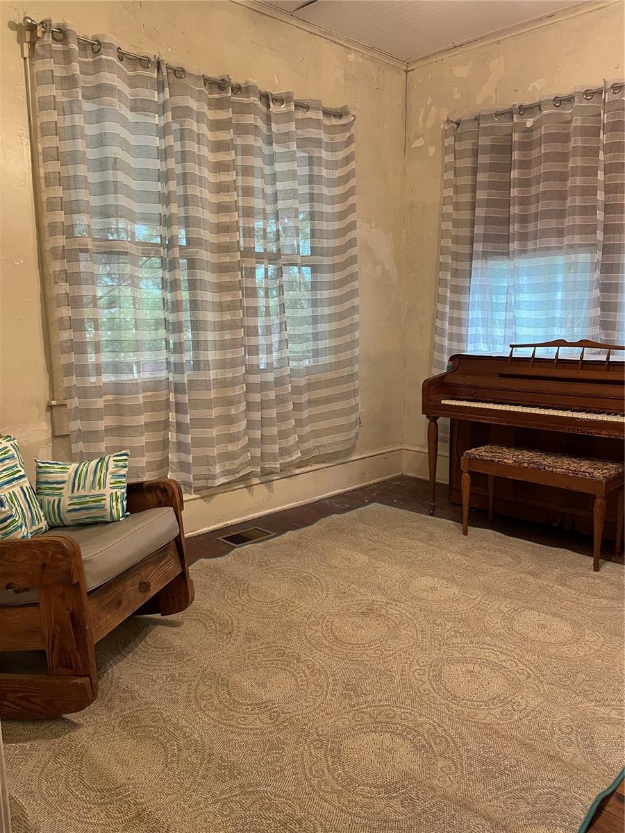 Image 4 of 8 For 485 Palm Street