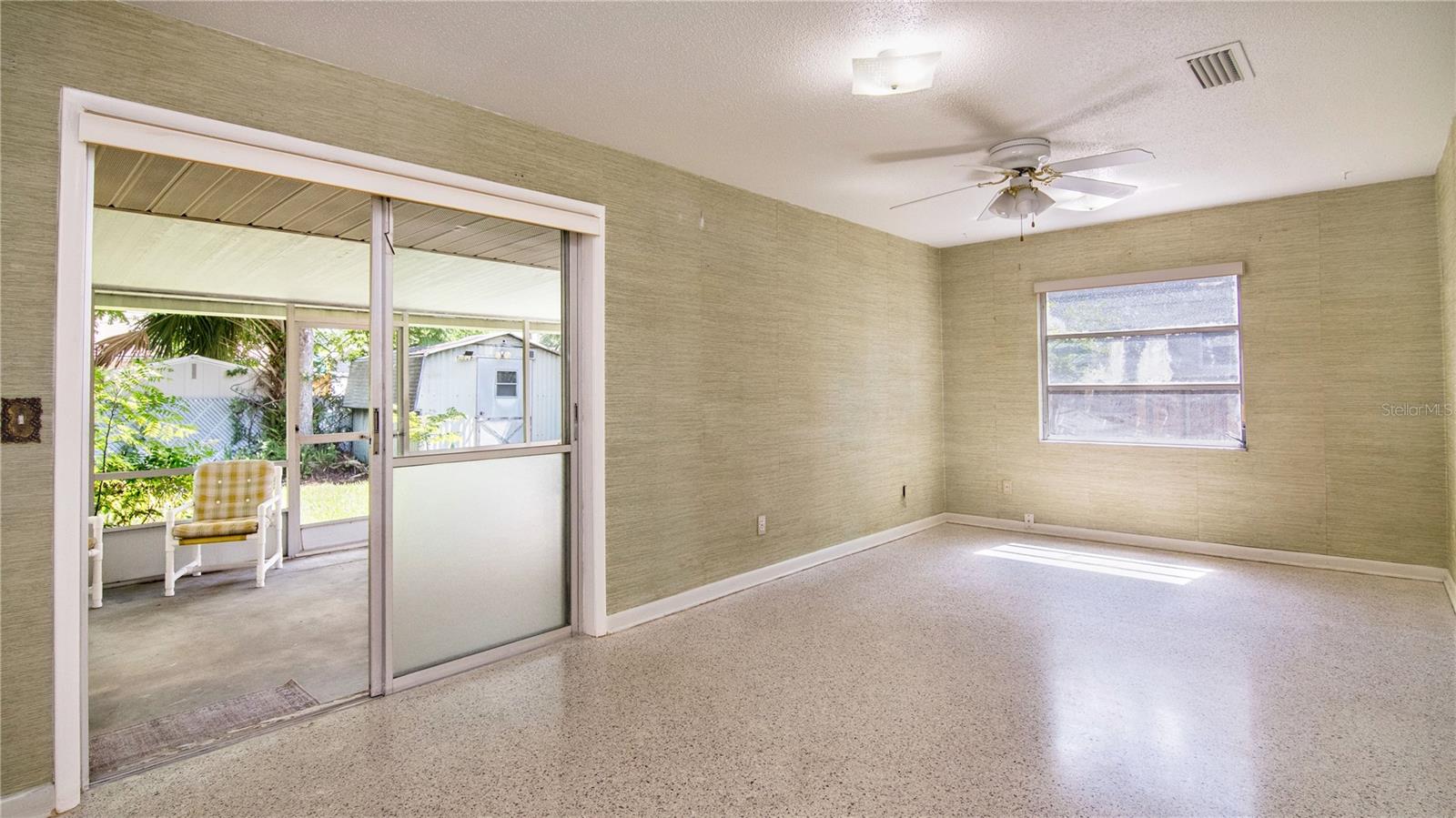Image 15 of 29 For 3121 Thistlehill Drive