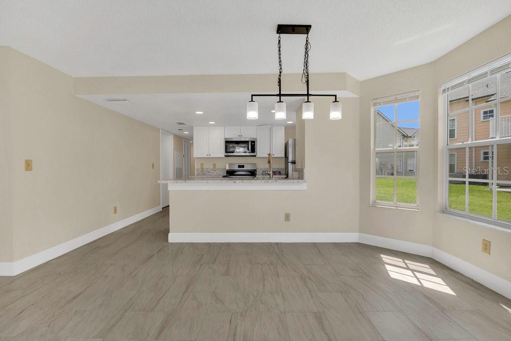 Image 6 of 33 For 2040 Royal Bay Boulevard 31