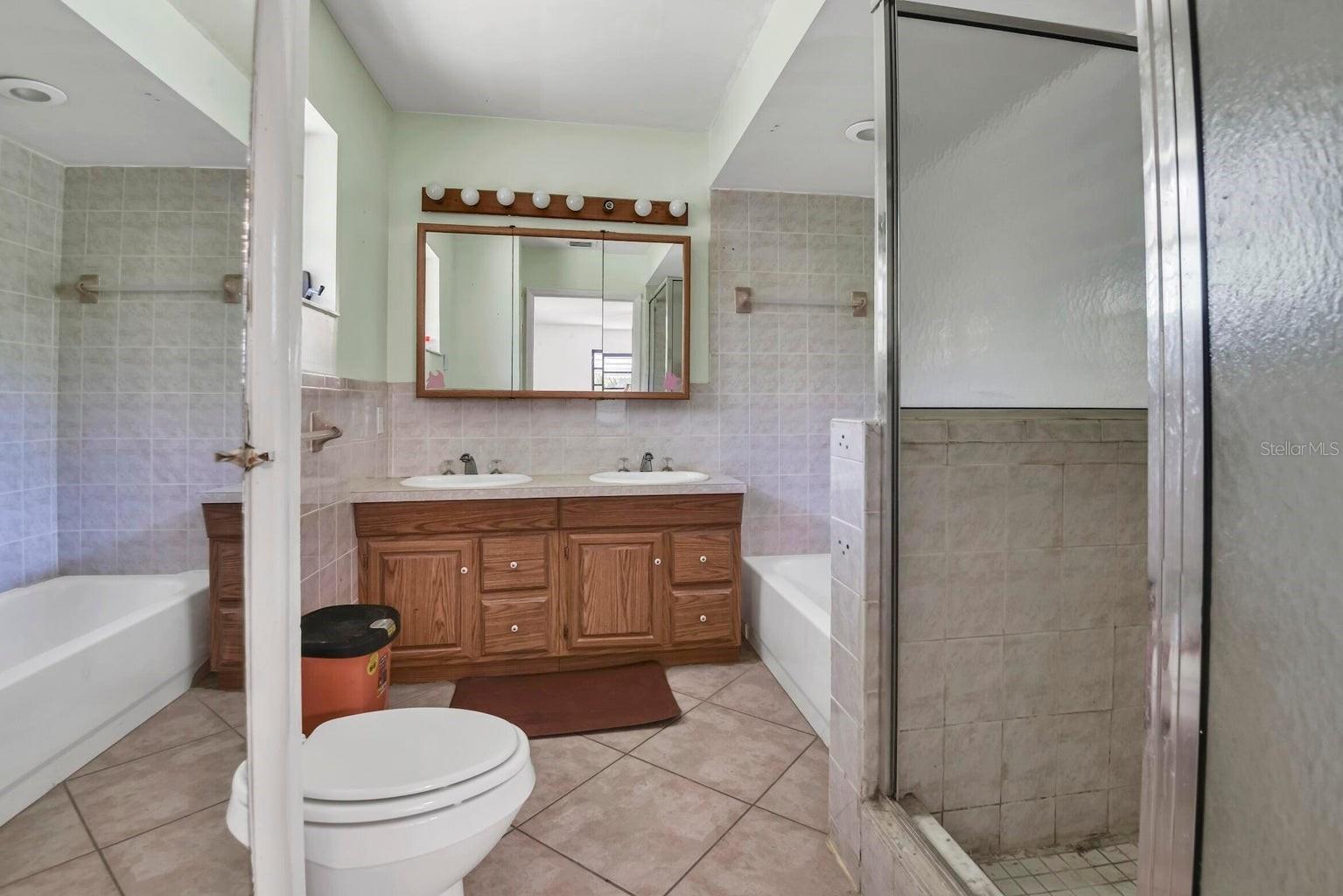 Image 4 of 9 For 16476 107th Drive N