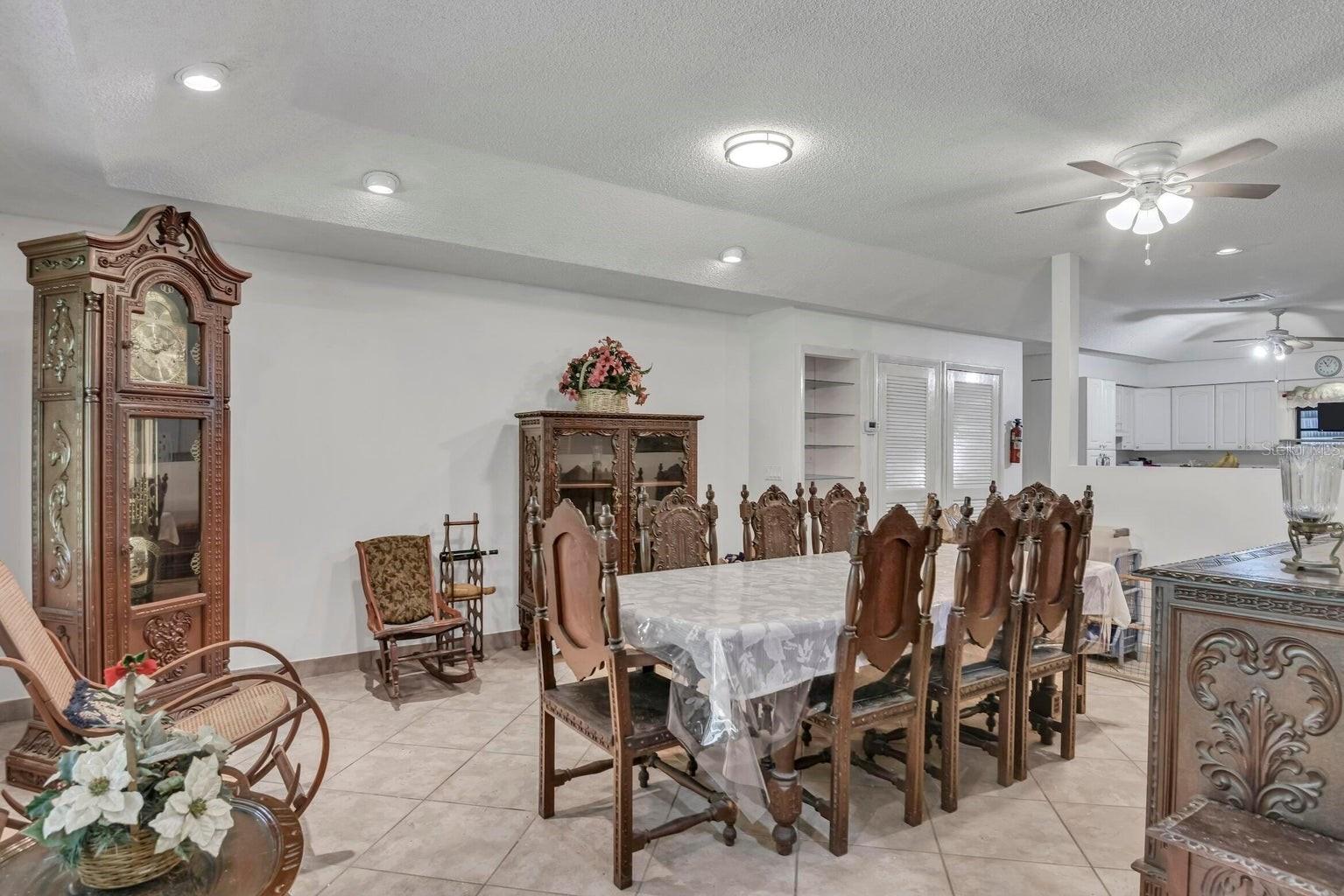 Image 7 of 9 For 16476 107th Drive N