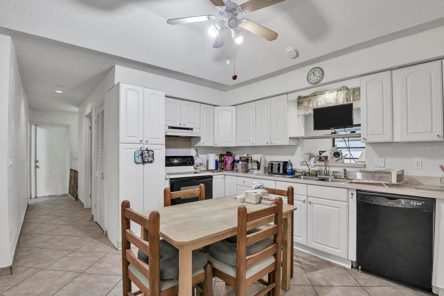Image 8 of 9 For 16476 107th Drive N