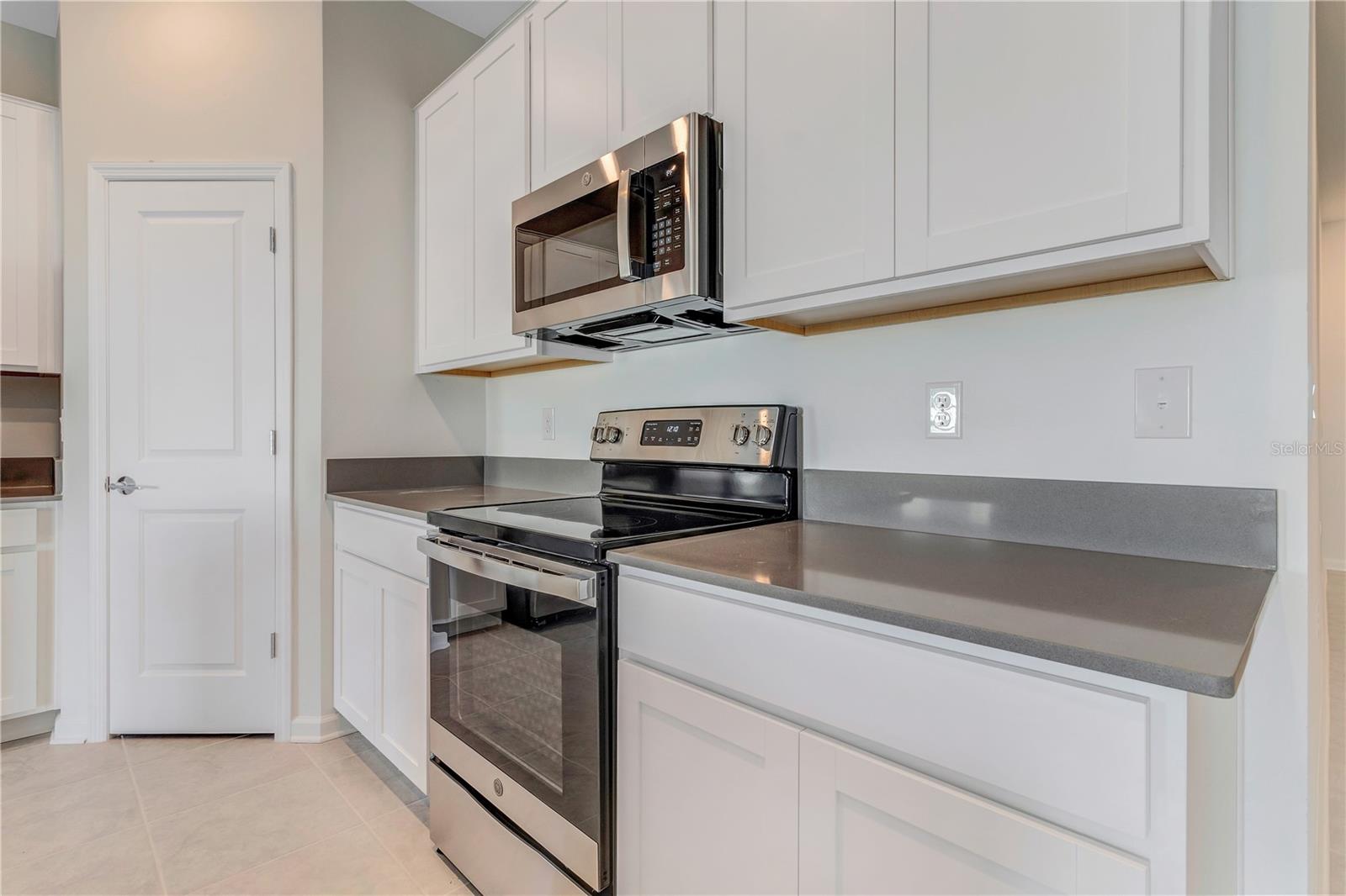 Image 4 of 18 For 865 Citrus Reserve Boulevard