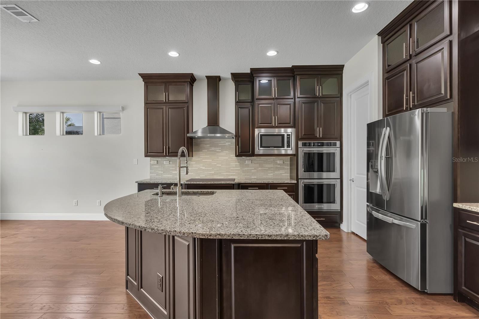 Image 36 of 55 For 11741 Savona Way