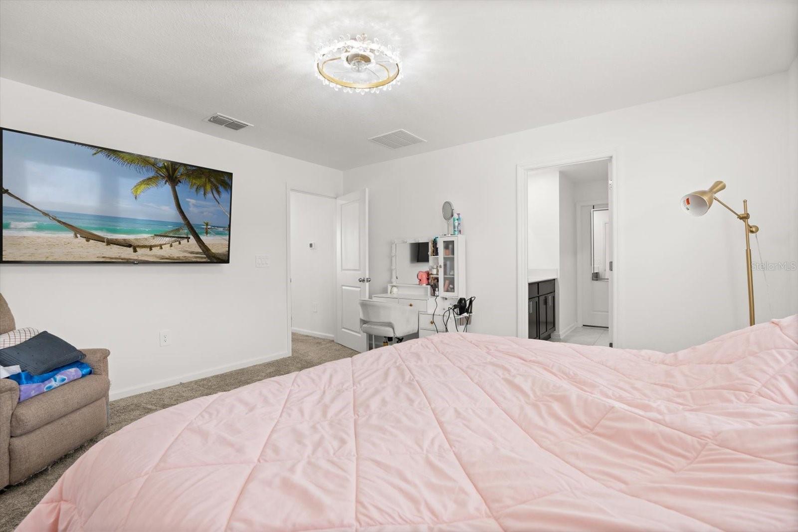 Image 18 of 36 For 1209 Deepwater Circle