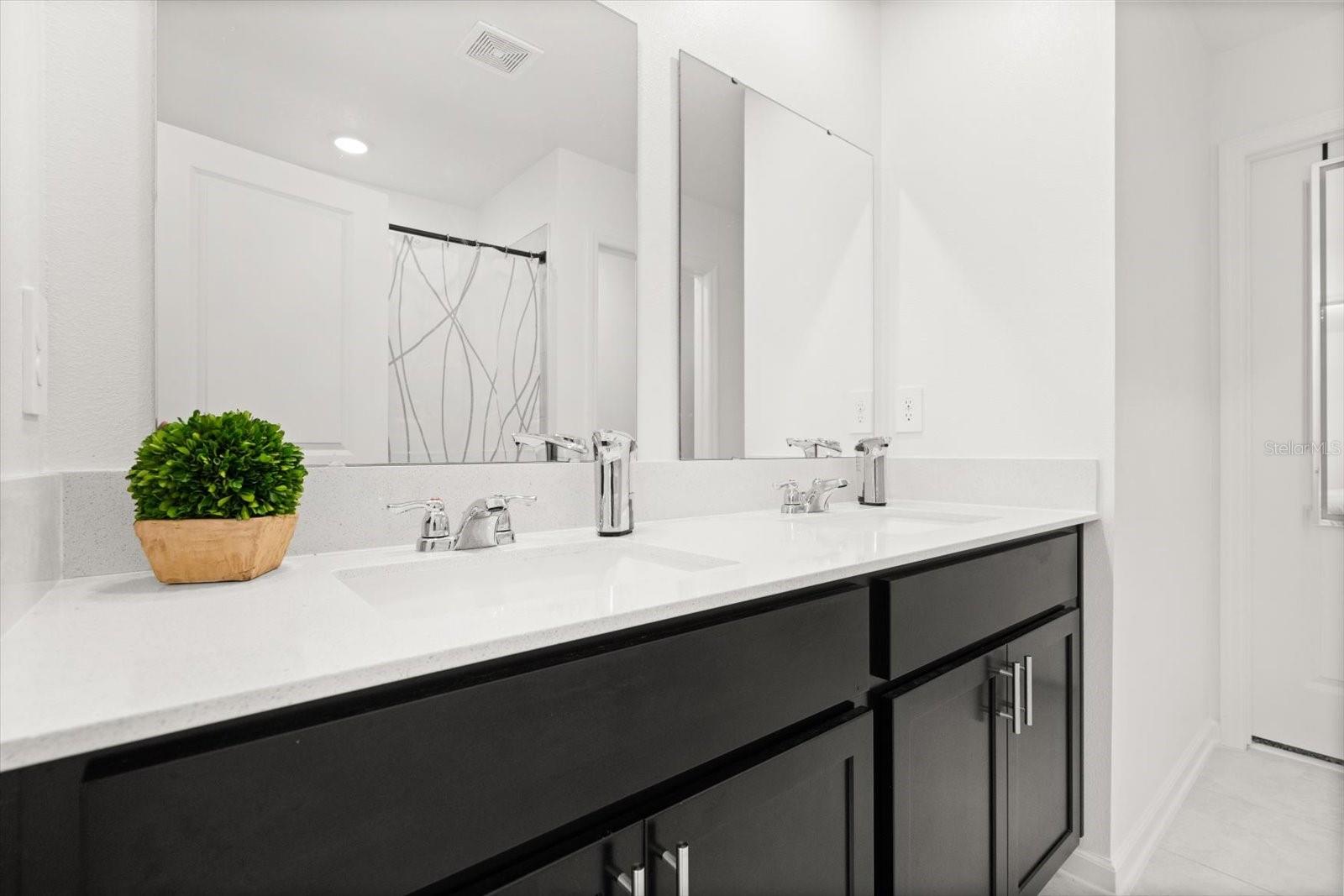 Image 19 of 36 For 1209 Deepwater Circle