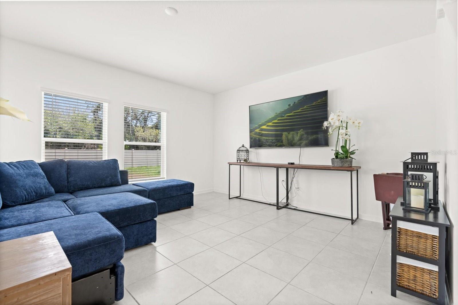Image 4 of 36 For 1209 Deepwater Circle