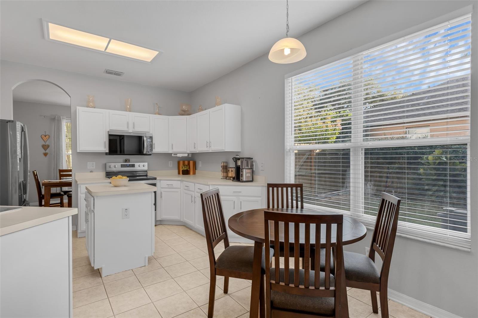 Image 7 of 32 For 1245 Reagans Reserve Boulevard