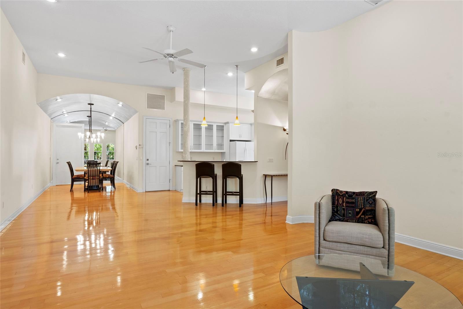 Image 9 of 38 For 548 Hyer Avenue 1