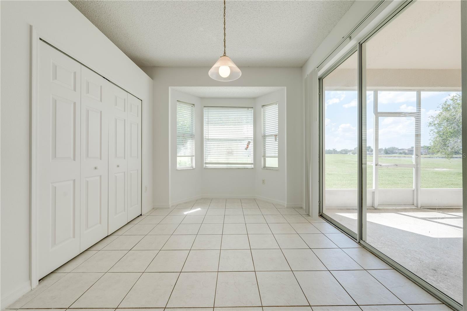 Image 21 of 45 For 130 Club Villas Lane