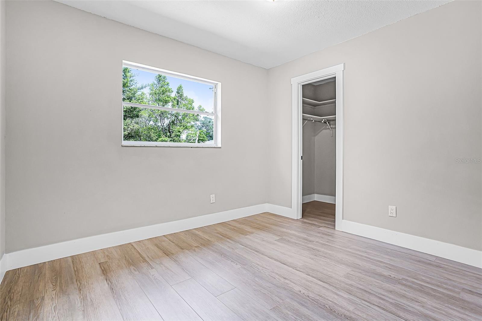 Image 16 of 32 For 1859 Matterhorn Drive