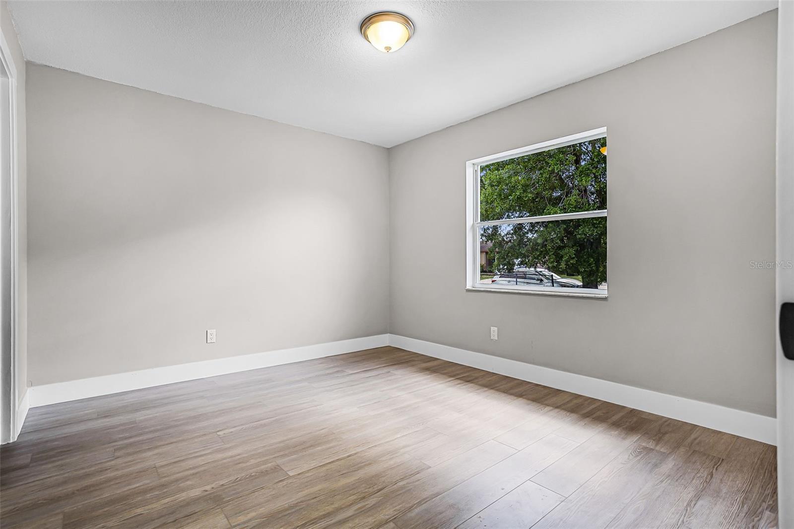 Image 18 of 32 For 1859 Matterhorn Drive