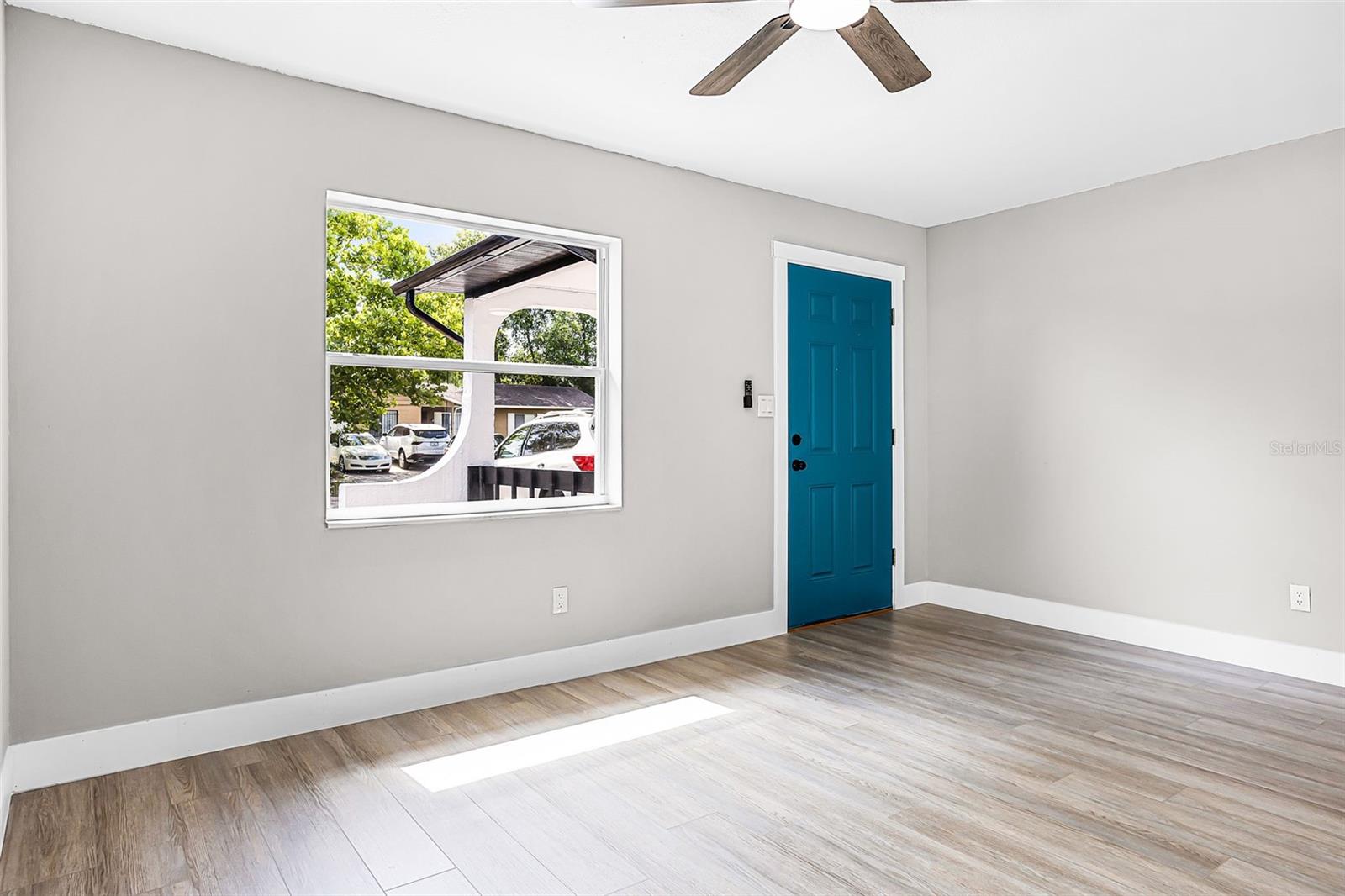 Image 4 of 32 For 1859 Matterhorn Drive