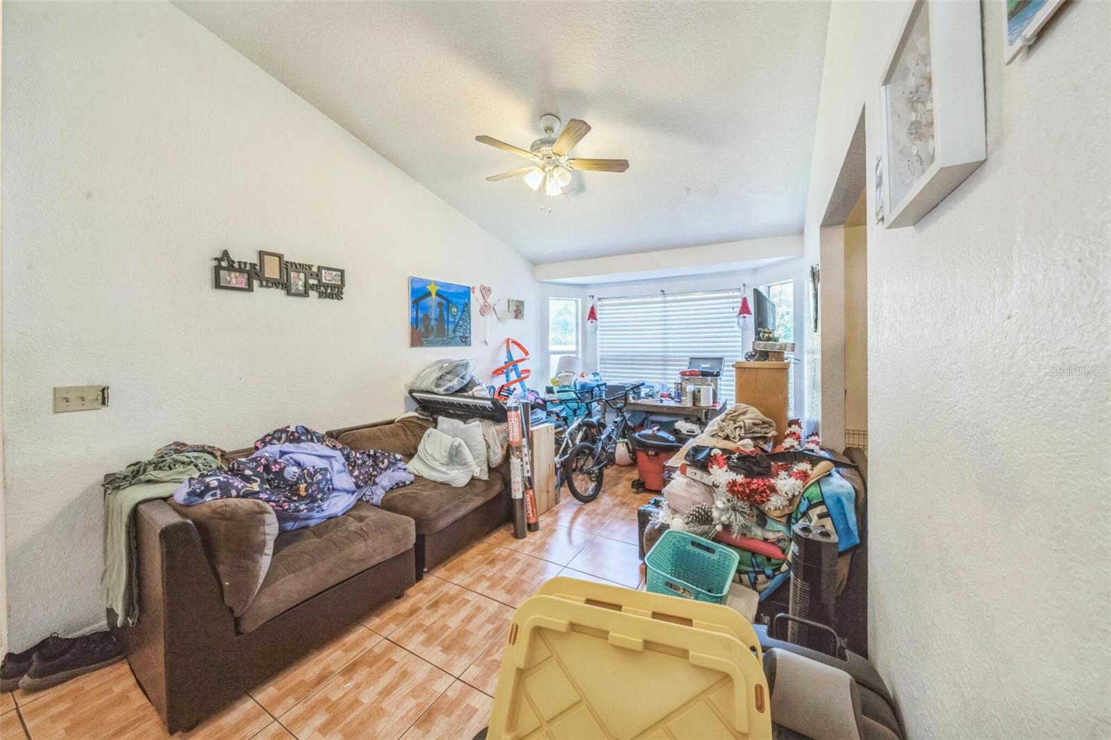 Image 10 of 30 For 1460 Spring Ridge Circle